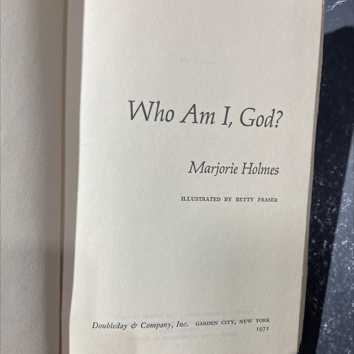 who am i, god? book, by marjorie holmes, 1971 Hardcover image 2