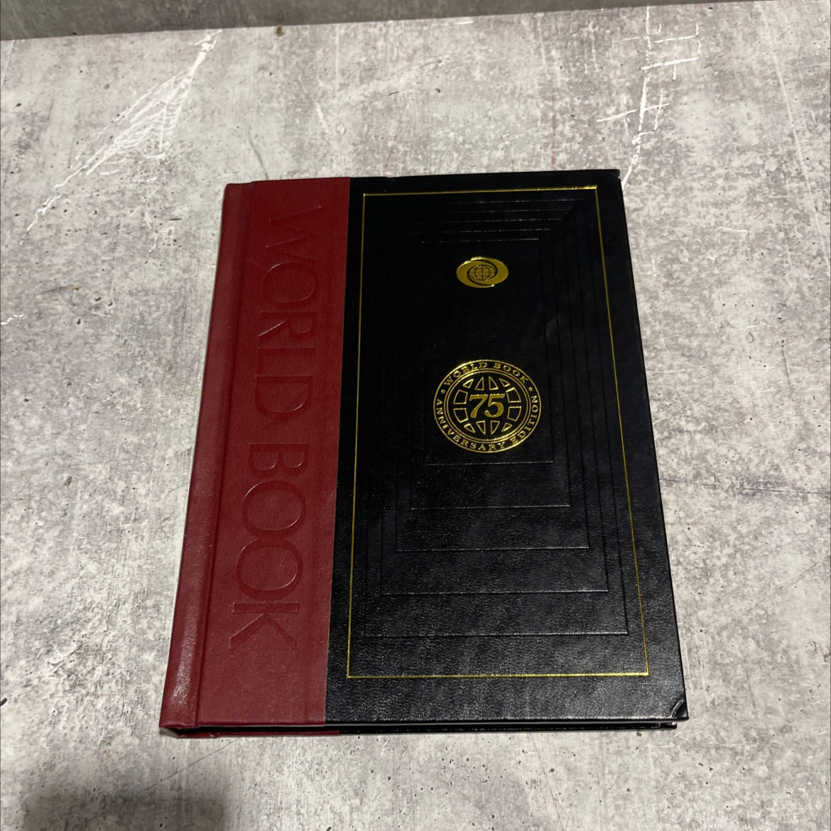 world book encyclopedia volume 3 book, by unknown, 1992 Hardcover image 1