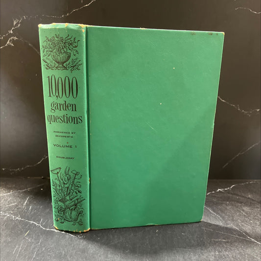 10,000 garden questions answered by 20 experts new revised edition book, by F. F. Rockwell, 1959 Hardcover image 1