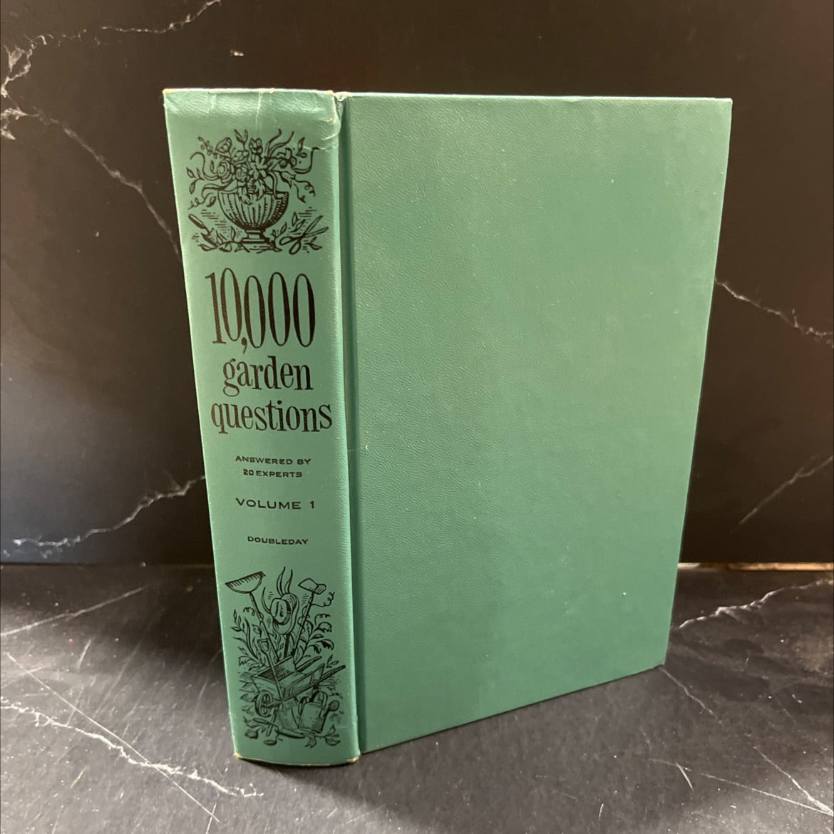 10,000 garden questions answered book, by F. F. Rockwell, 1959 Hardcover image 1