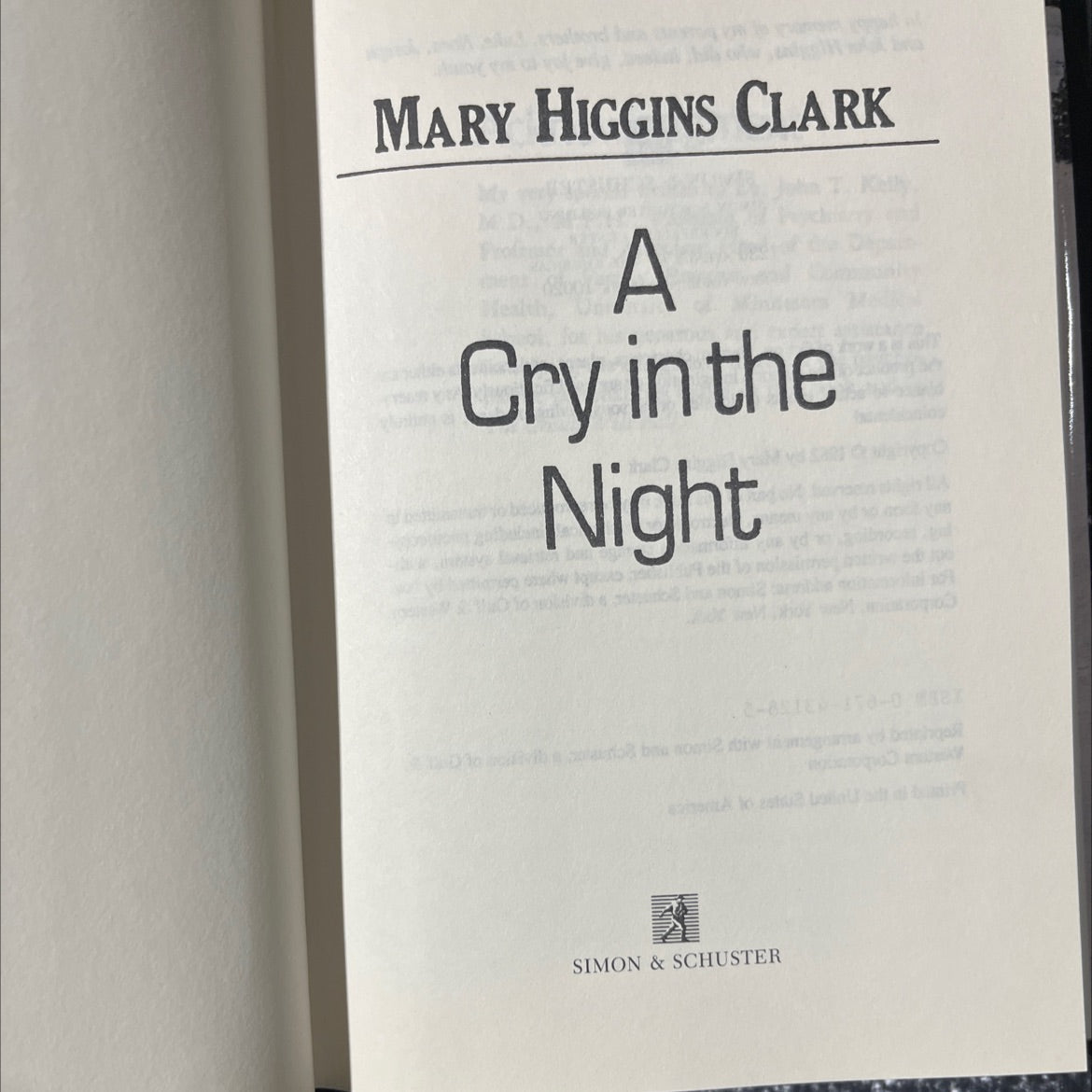 a cry in the night book, by mary higgins clark, 1982 Hardcover image 2