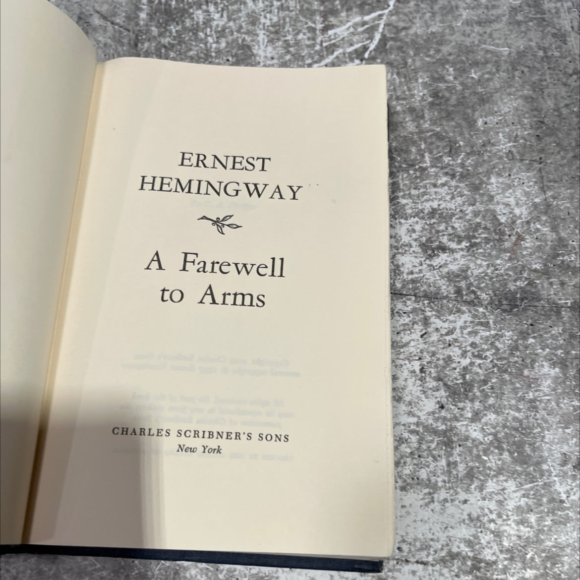 a farewell to arms book, by ernest hemingway, 1957 Hardcover image 2
