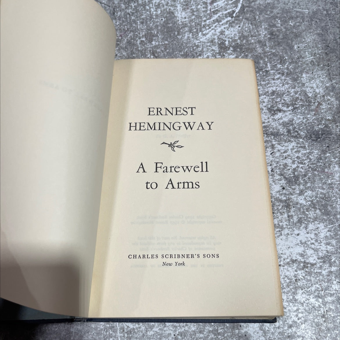a farewell to arms book, by ernest hemingway, 1957 Hardcover image 2