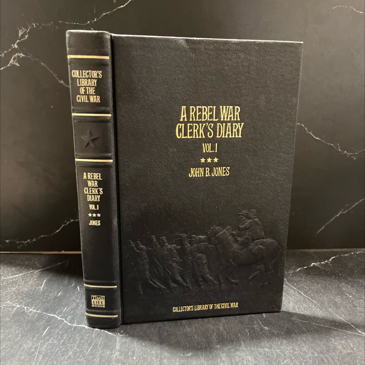 a rebel war clerk's diary at the confederate states capital book, by j. b. jones, 1982 Leather image 1