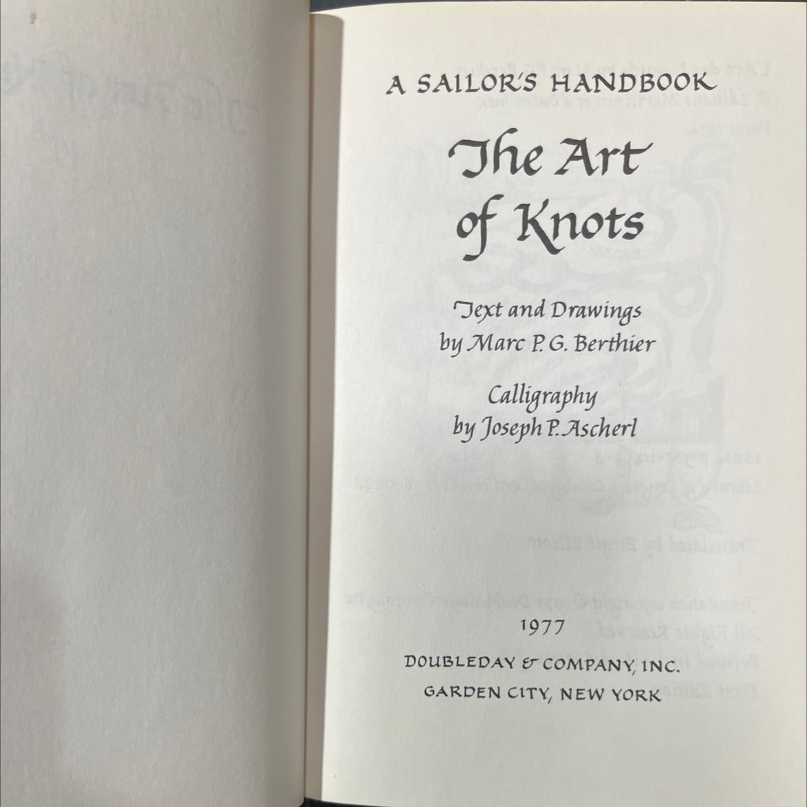 a sailor's handbook the art of knots book, by Marc P.G. Berthier, 1977 Hardcover image 2
