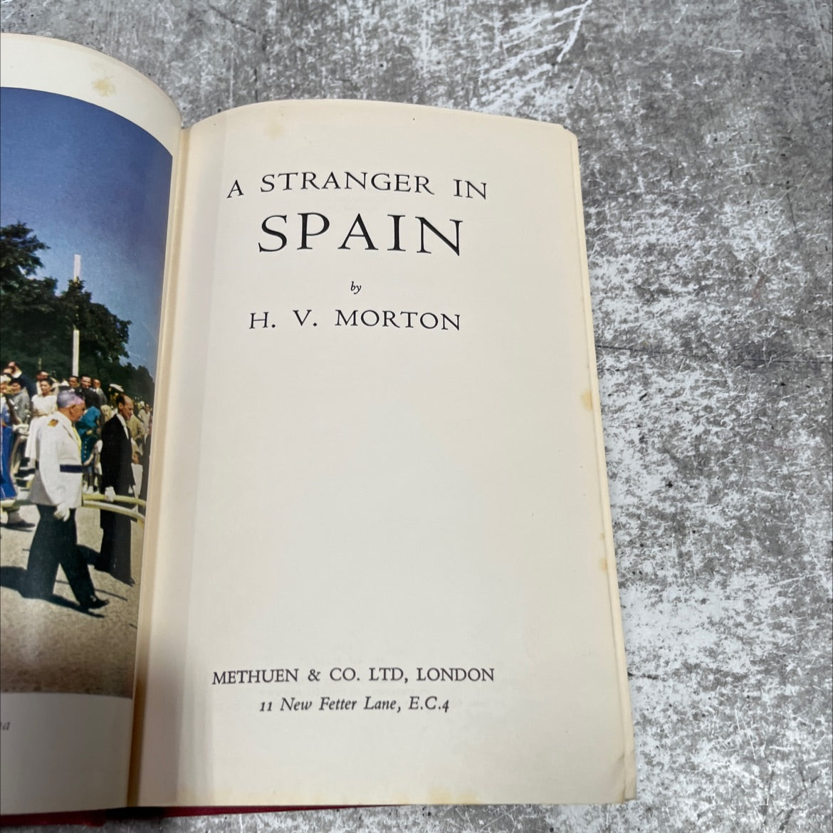 a stranger in spain book, by h. v. morton, 1969 Hardcover image 2