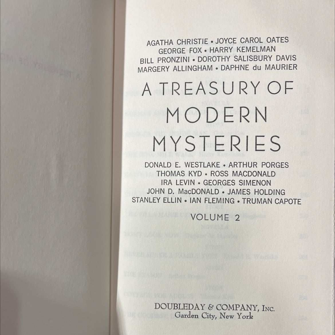 a treasury of modern mysteries book, by agatha christie, joyce carol oates, george fox, harry kemelman, bill pronzini, image 2