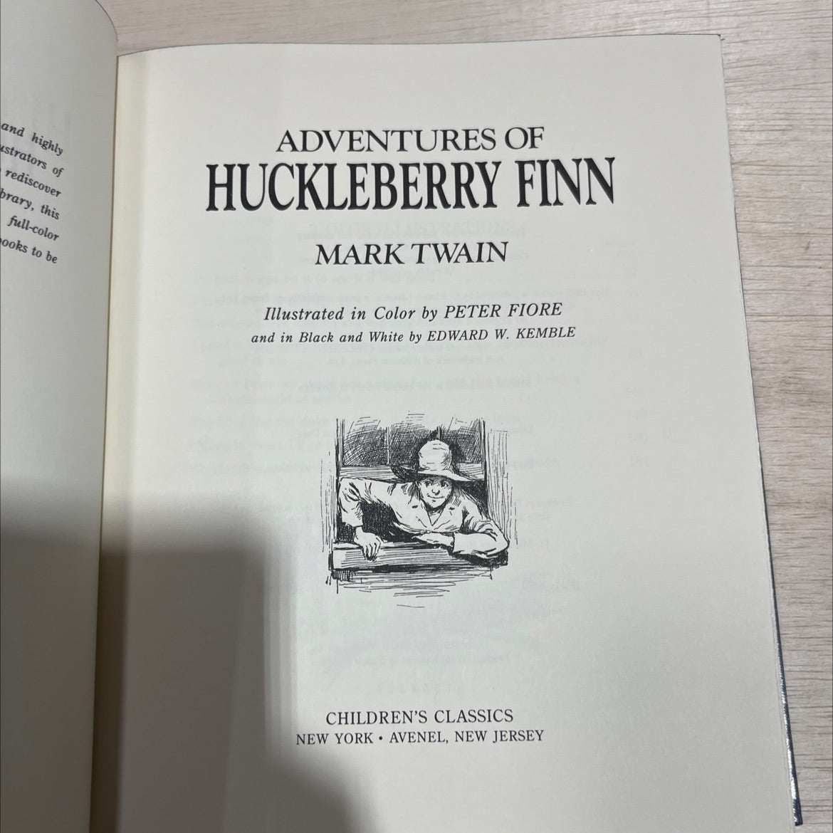 adventures of huckleberry finn book, by Mark Twain, 1992 Hardcover image 2