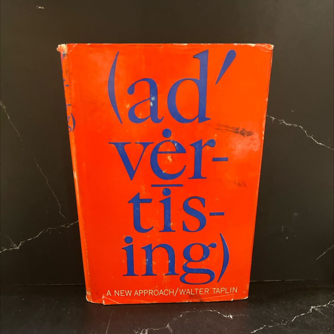 advertising a new approach book, by walter taplin, 1963 Hardcover image 1