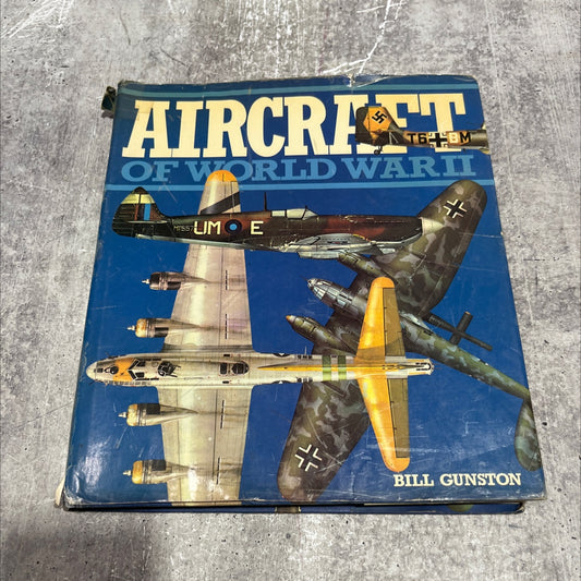 aircraft of world warii book, by bill gunston, 1997 Hardcover image 1