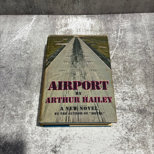 airport book, by Arthur Hailey, 1968 Hardcover image 1