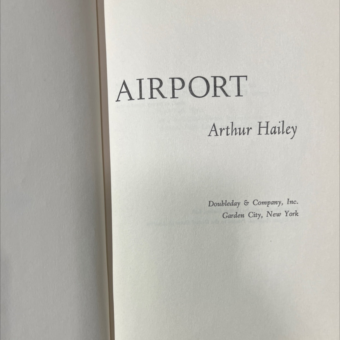 airport book, by Arthur Hailey, 1968 Hardcover image 2