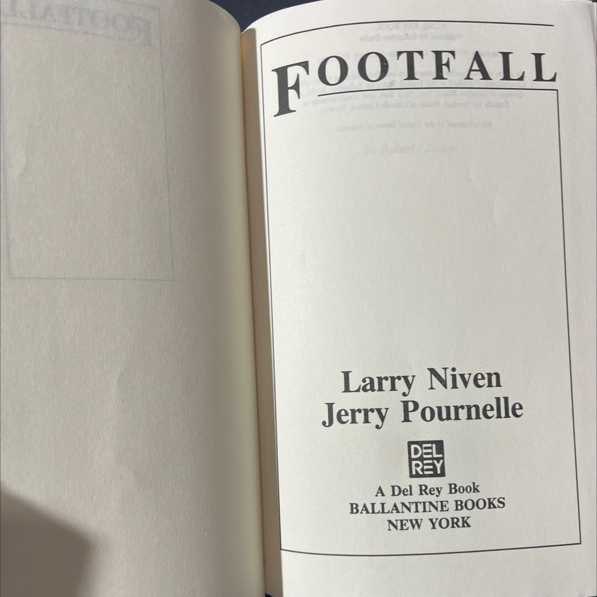 aitdoor footfall book, by Larry Niven, Jerry Pournelle, 1985 Hardcover image 2
