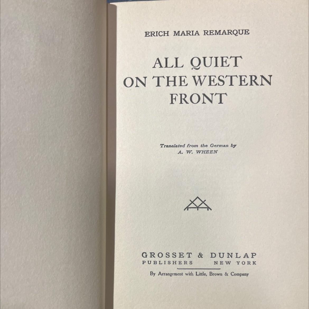 all quiet on the western front book, by erich maria remarque, 1929 Hardcover image 2