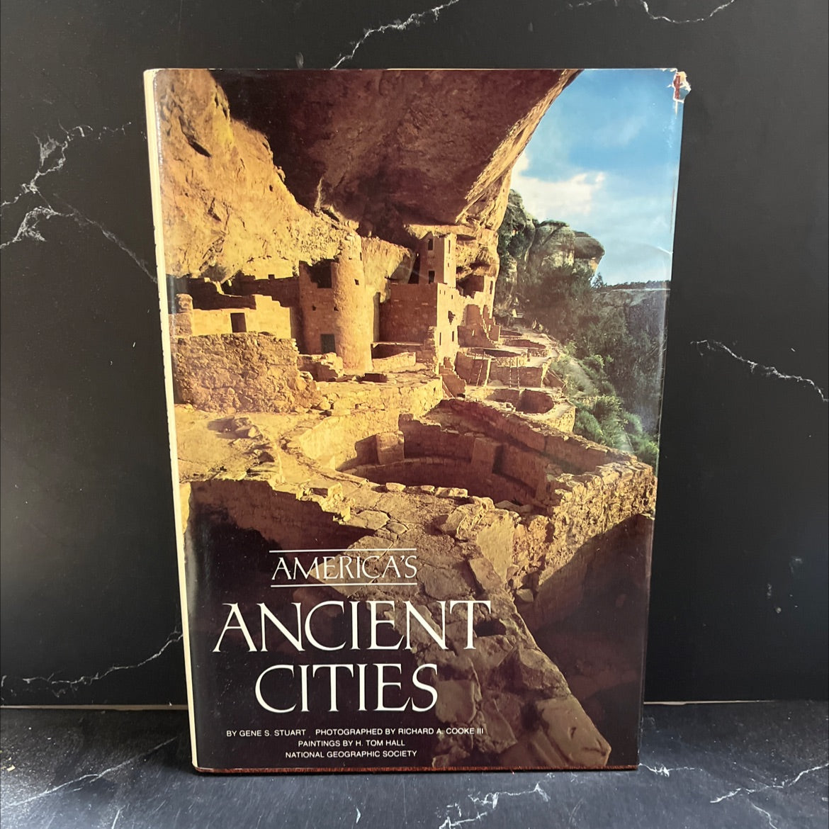 america's ancient cities book, by gene s. stuart, 2000 Hardcover image 1