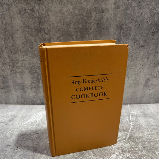 amy vanderbilt's gavenue thou ja complete cookbook book, by amy vanderbilt, 1961 Hardcover image 1