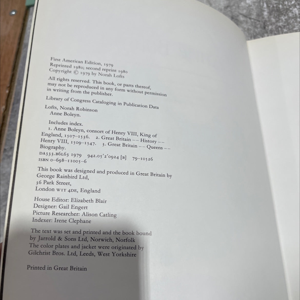 anne boleyn defiled book, by norah lofts, 1980 Hardcover image 3
