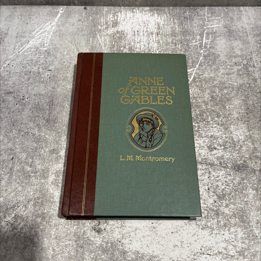 anne of green gables book, by L.M. Montgomery, 1992 Hardcover image 1