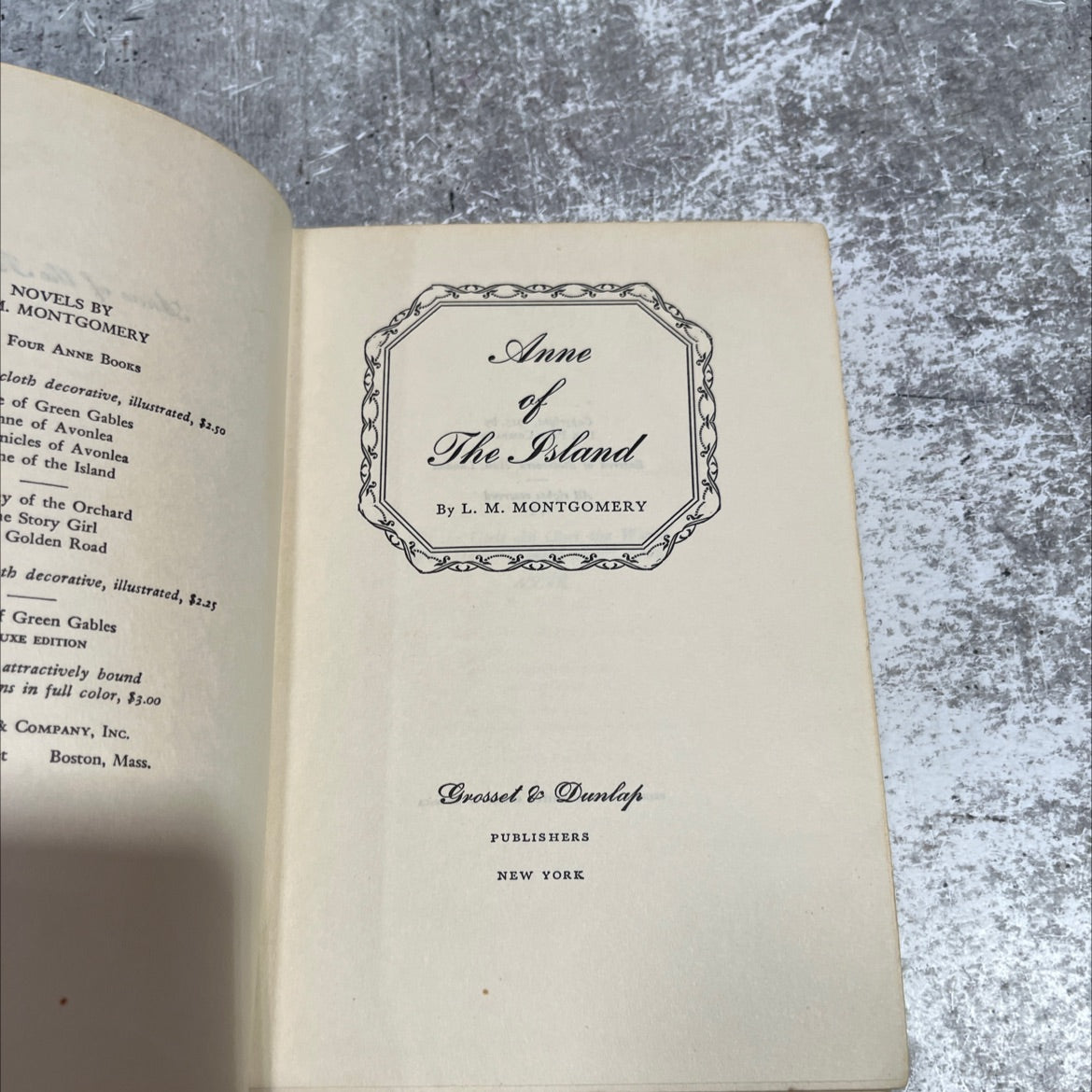 anne of the island book, by l. m. montgomery, 1915 Hardcover image 2
