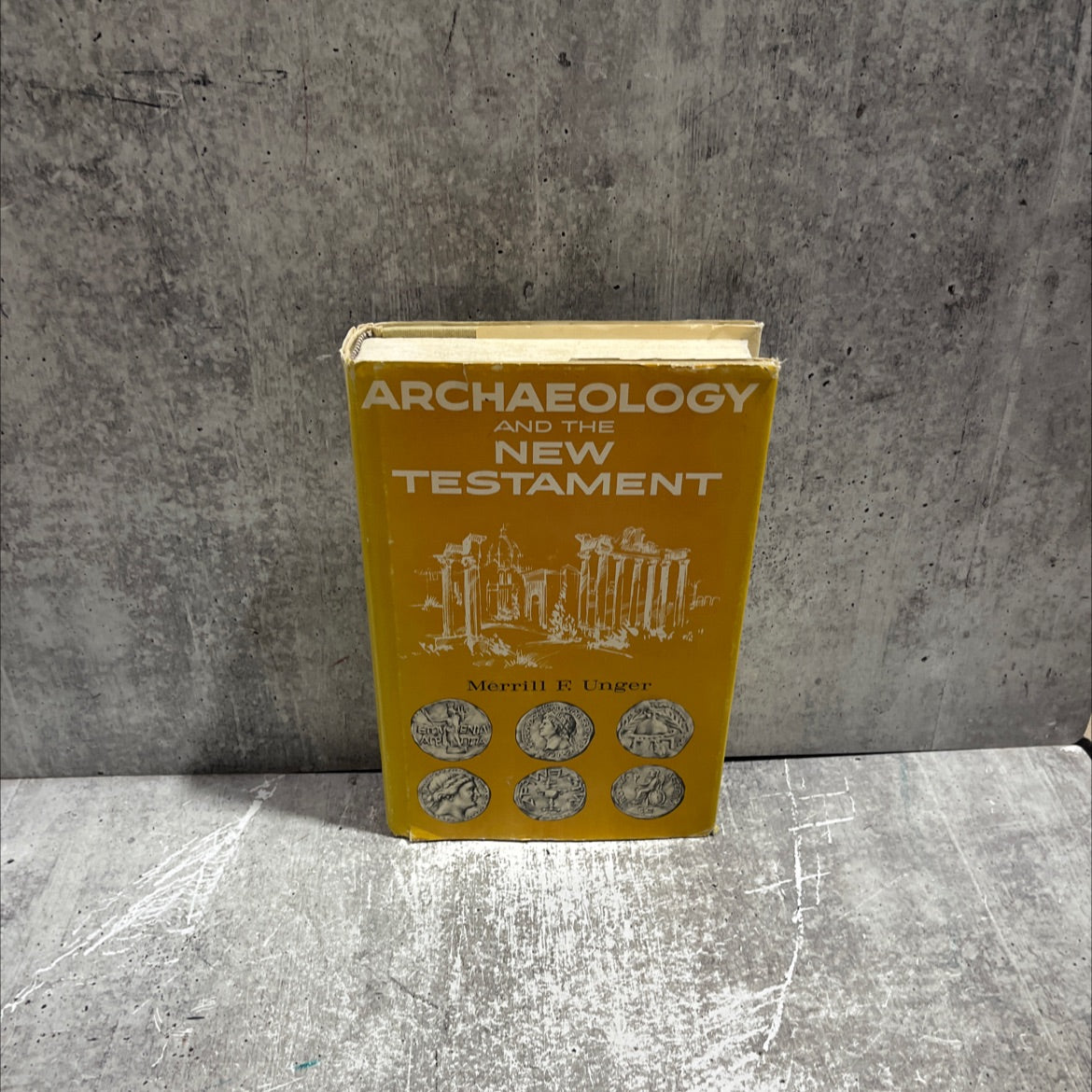 archaeology and the new testament book, by merrill f. unger, 1976 Hardcover image 1