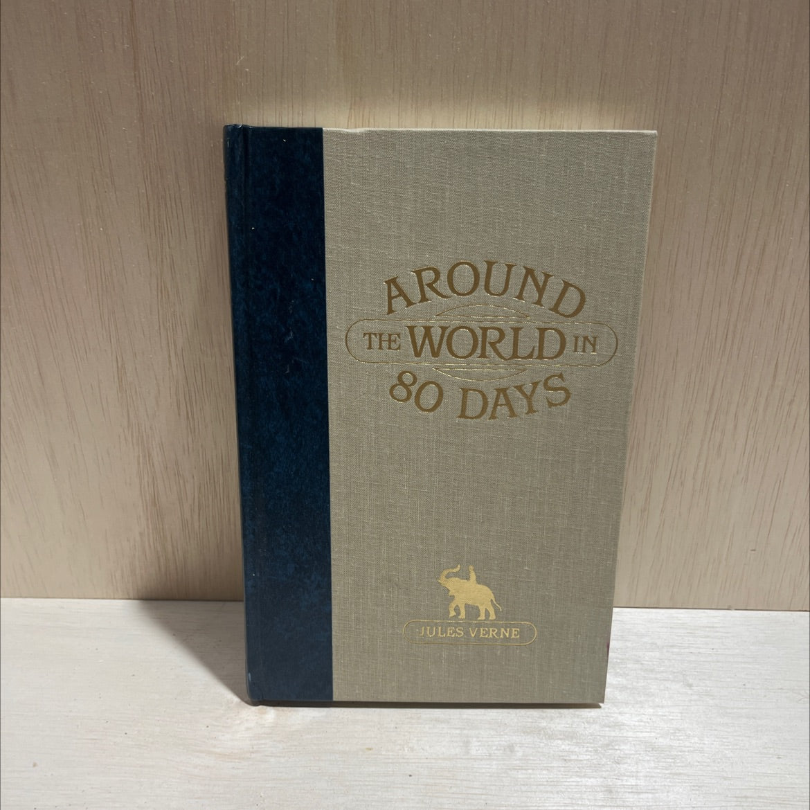 around the world in 80 days book, by jules verne, 1988 Hardcover image 1