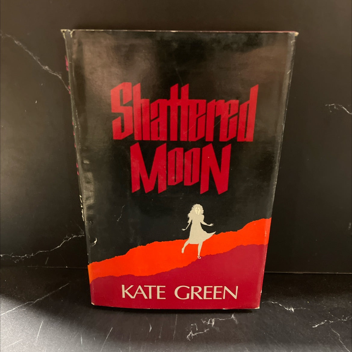 attah toom shattered moon book, by kate green, 1986 Hardcover image 1