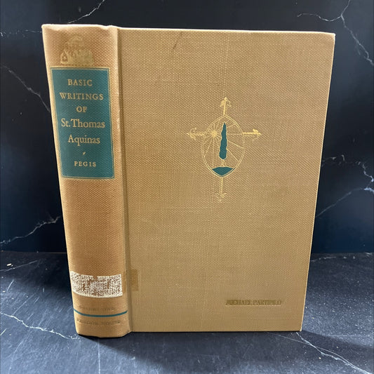 basic writings of saint thomas aquinas volume one book, by anton c. pegis, 1945 Hardcover image 1