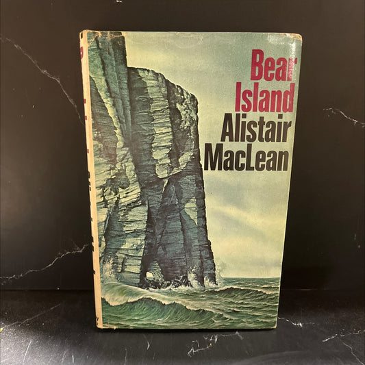 bear island book, by alistair maclean, 1971 Hardcover image 1