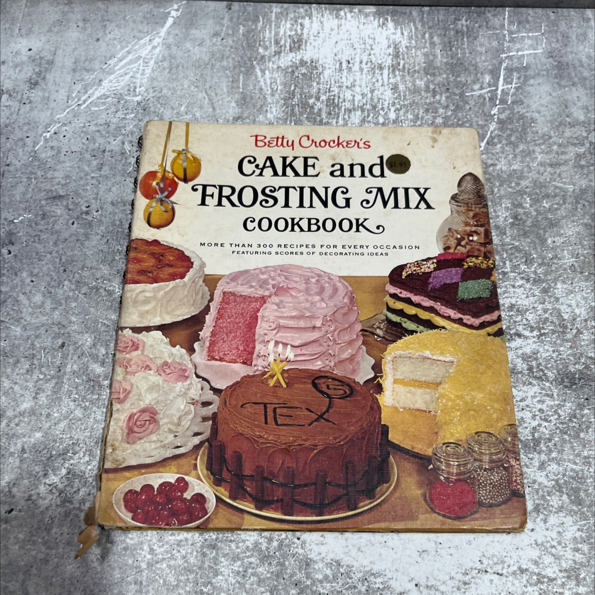betty crocker's cake and frosting mix cookbook book, by betty crocker, 1966 Hardcover image 1