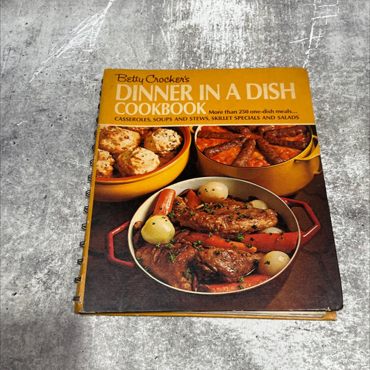 betty crocker's dinner in a dish cookbook book, by betty crocker, 1971 Hardcover image 1