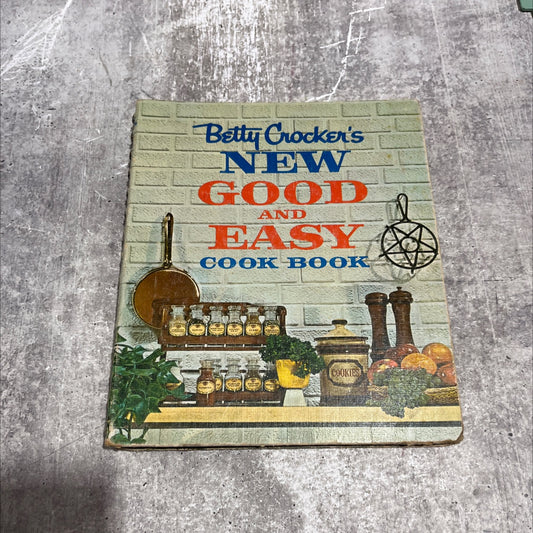 betty crocker's new good and easy cook book book, by unknown, 1942 Hardcover image 1