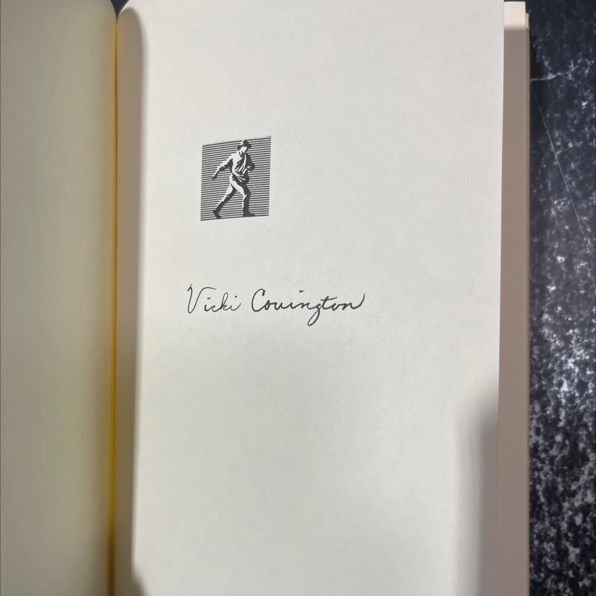 SIGNED bird of paradise book, by Vicki Covington, 1990 Hardcover image 4