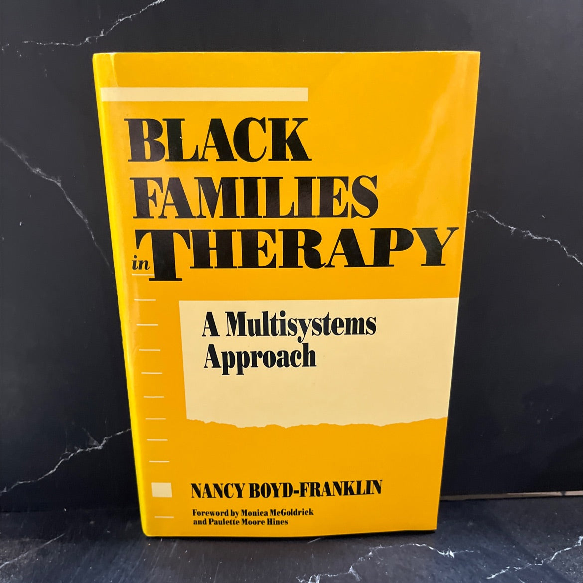 black families in therapy a multisystems approach book, by nancy boyd-franklin, 1989 Hardcover image 1