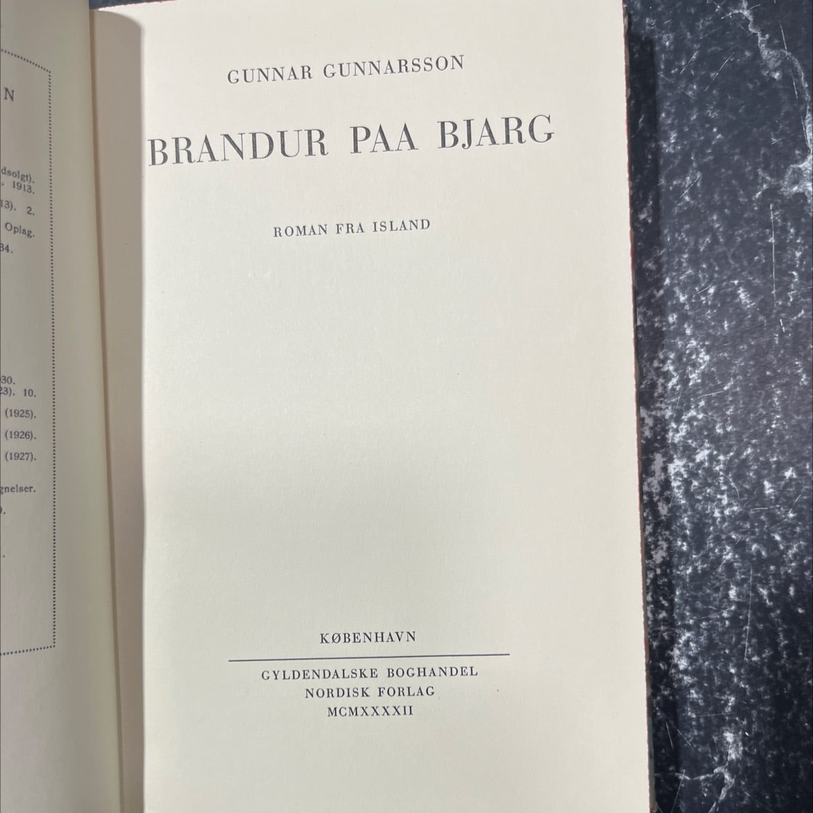 brandur on the cliff book, by gunnar gunnarsson, 1942 Leather image 2