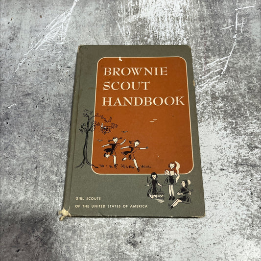 brownie scout handbook book, by girl scouts of the united states of america, 1960 Hardcover image 1