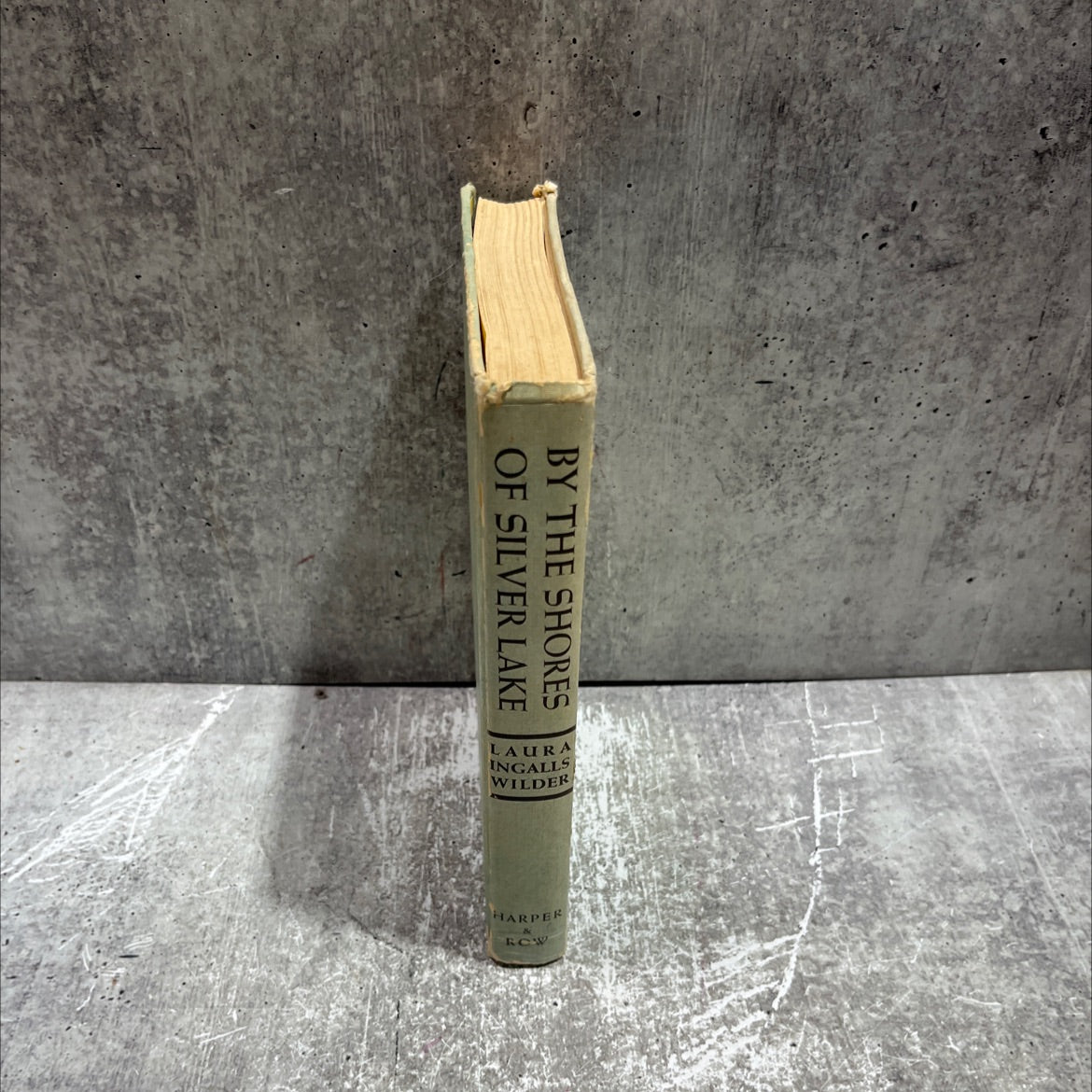 by the shores of silver lake book, by Laura Ingalls Wilder, 1953 Hardcover image 4