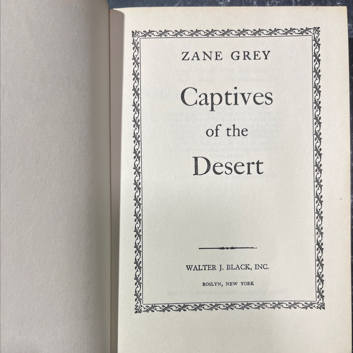 captives of the desert book, by zane grey, 1954 Hardcover image 2