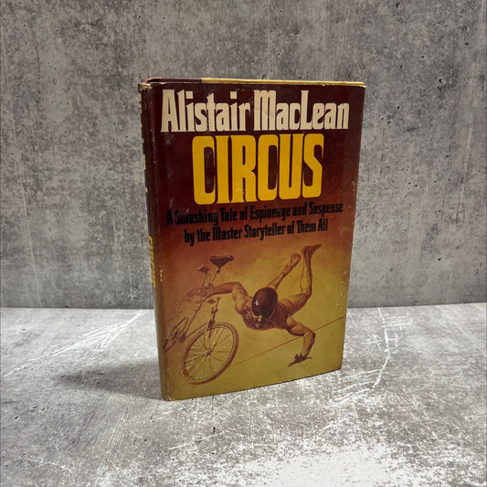 circus book, by alistair maclean, 1975 Hardcover image 1