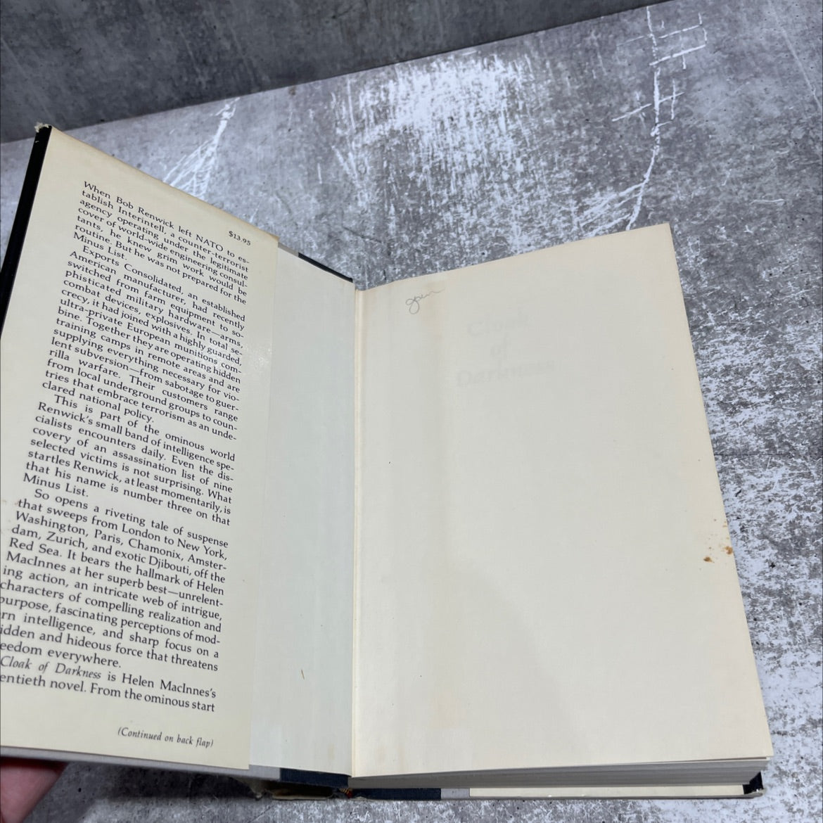 cloak of darkness book, by Helen MacInnes, 1982 Hardcover image 4