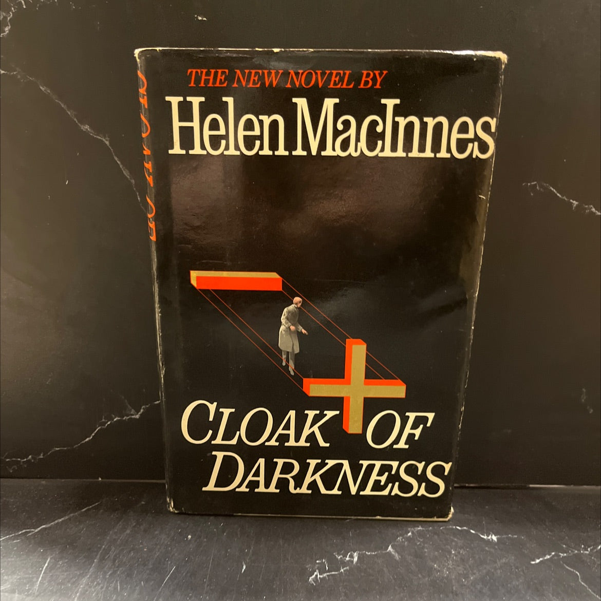 cloak of darkness book, by Helen MacInnes, 1982 Hardcover image 1