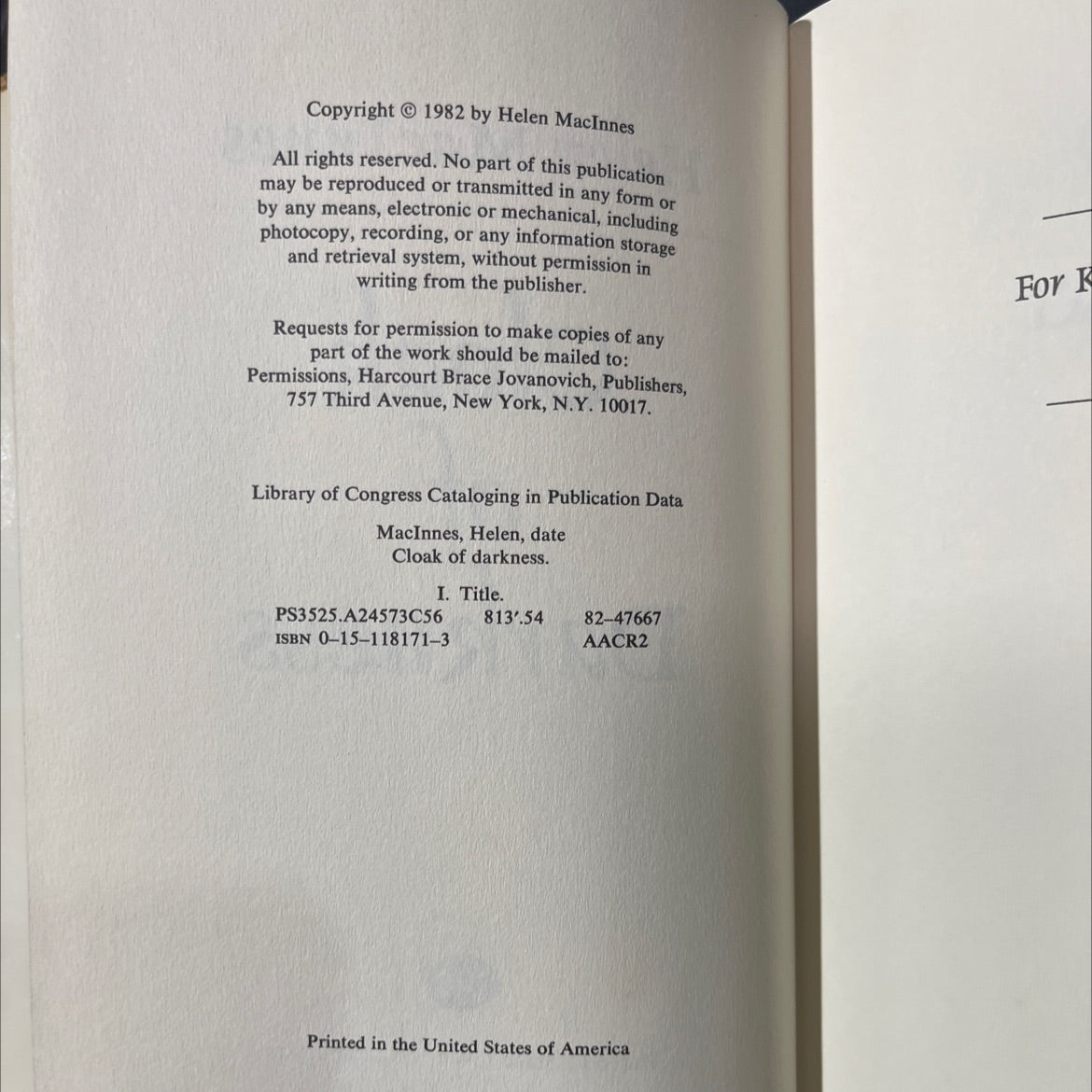 cloak of darkness book, by Helen MacInnes, 1982 Hardcover image 3