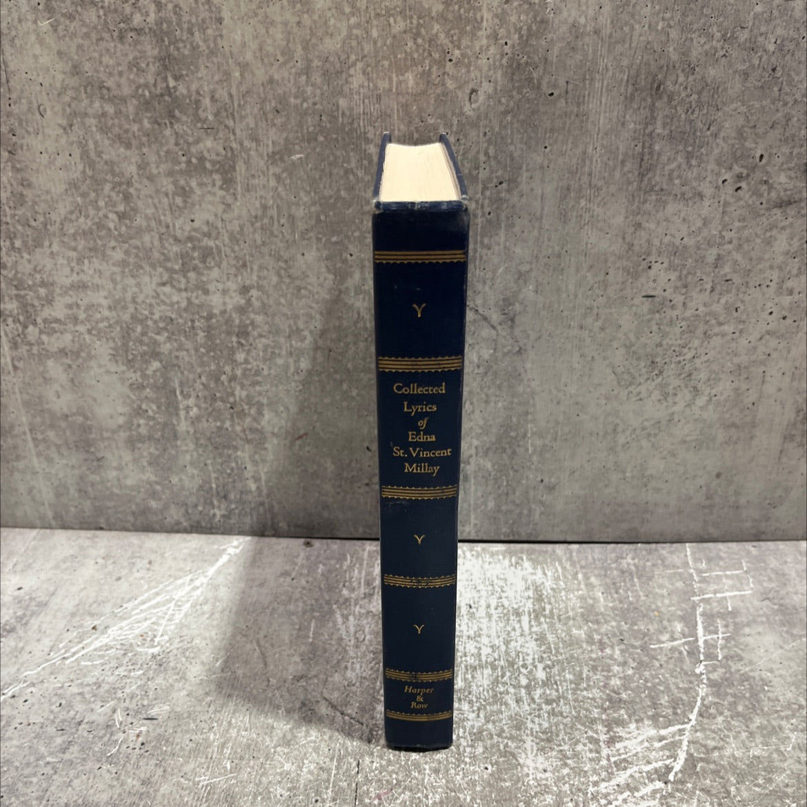 collected lyrics of edna st. vincent millay book, by Edna St. Vincent Millay, 1939 Hardcover image 4