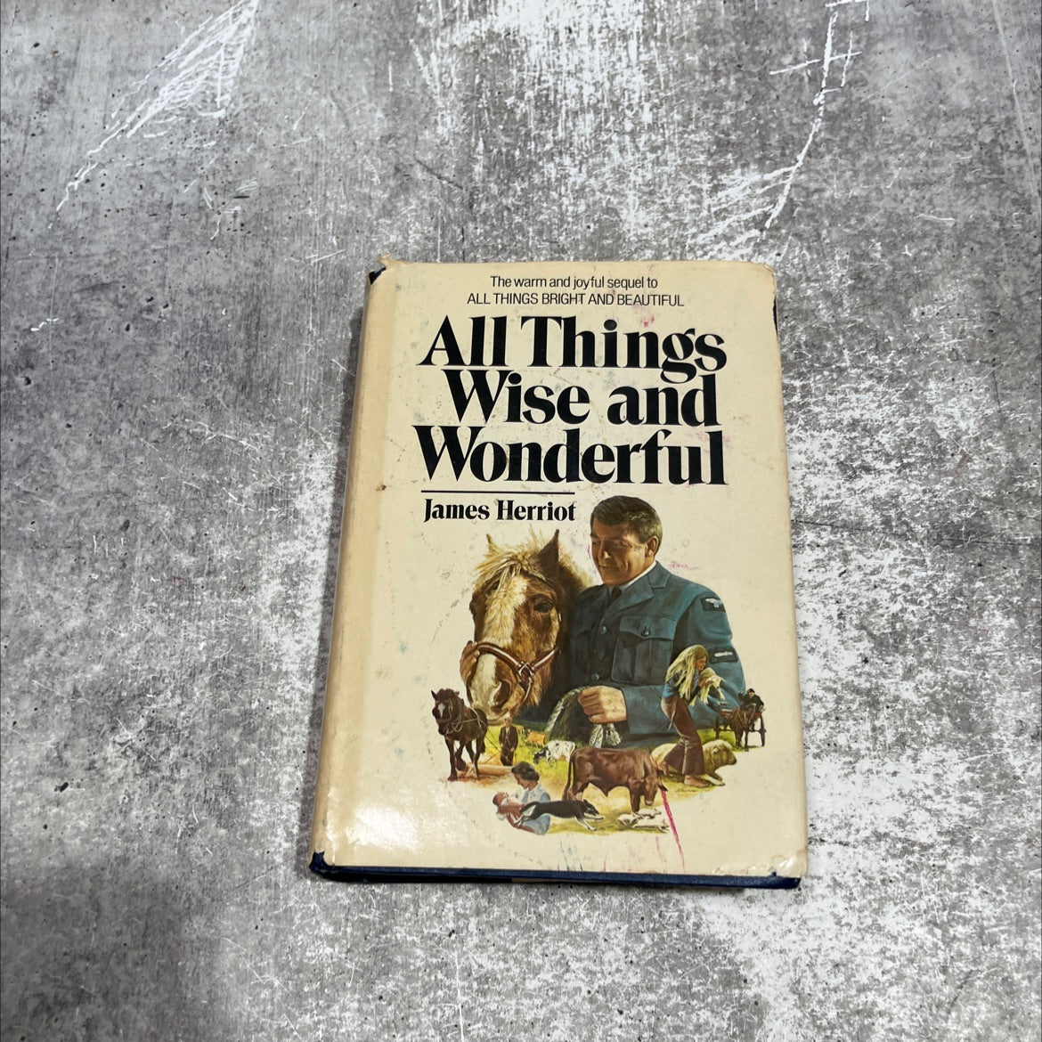 creatures great and small book, by James Herriot, 1977 Hardcover image 1