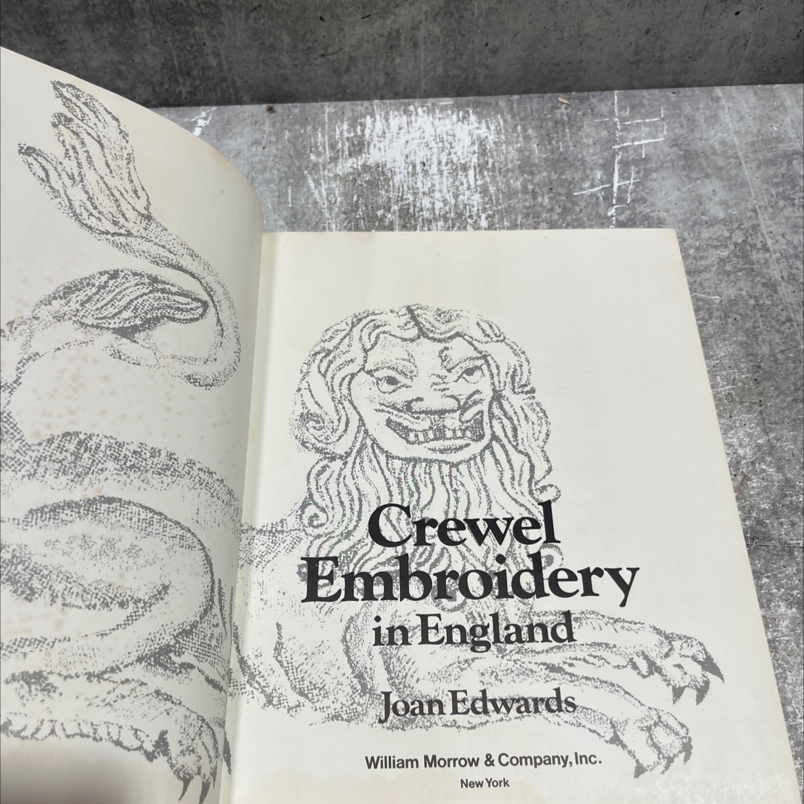 crewel embroidery in england book, by Joan Edwards, 1975 Hardcover image 2