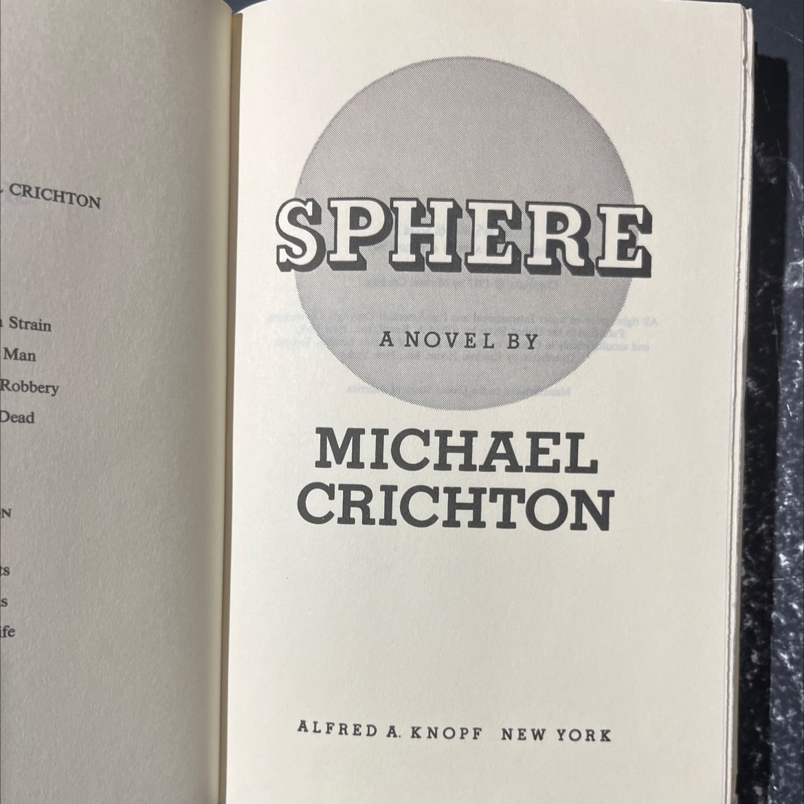 crichton sphere book, by michael crichton, 1987 Hardcover image 2