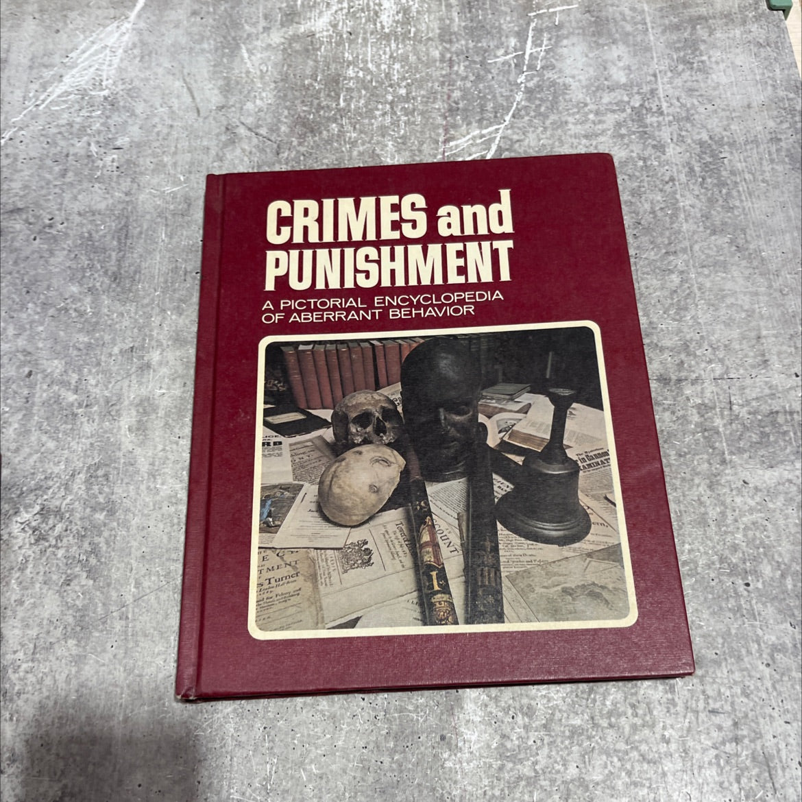 crimes and punishment book, by unknown, 1974 Hardcover image 1
