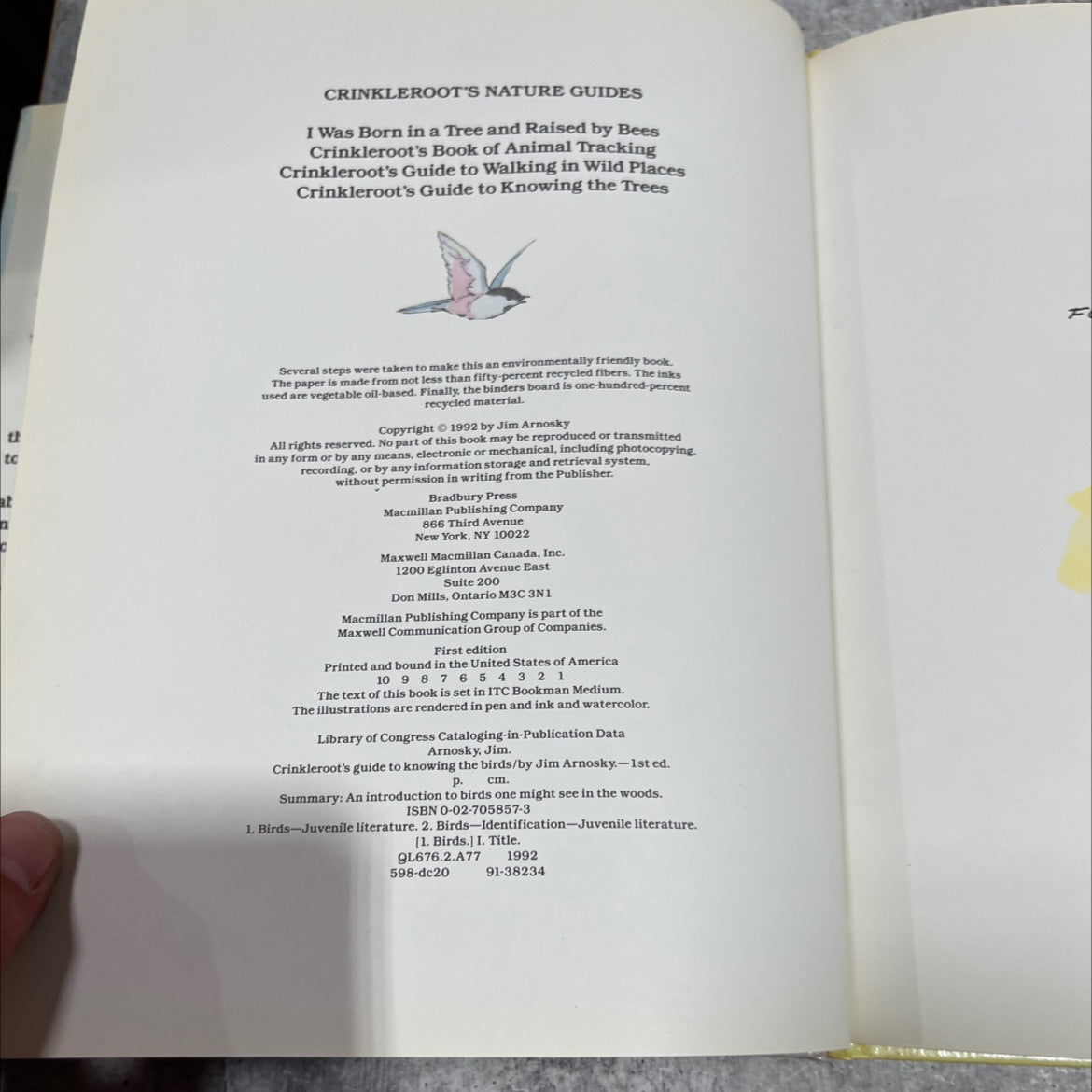 crinkleroot's guide to knowing the birds book, by Jim Arnosky, 1992 Hardcover image 3