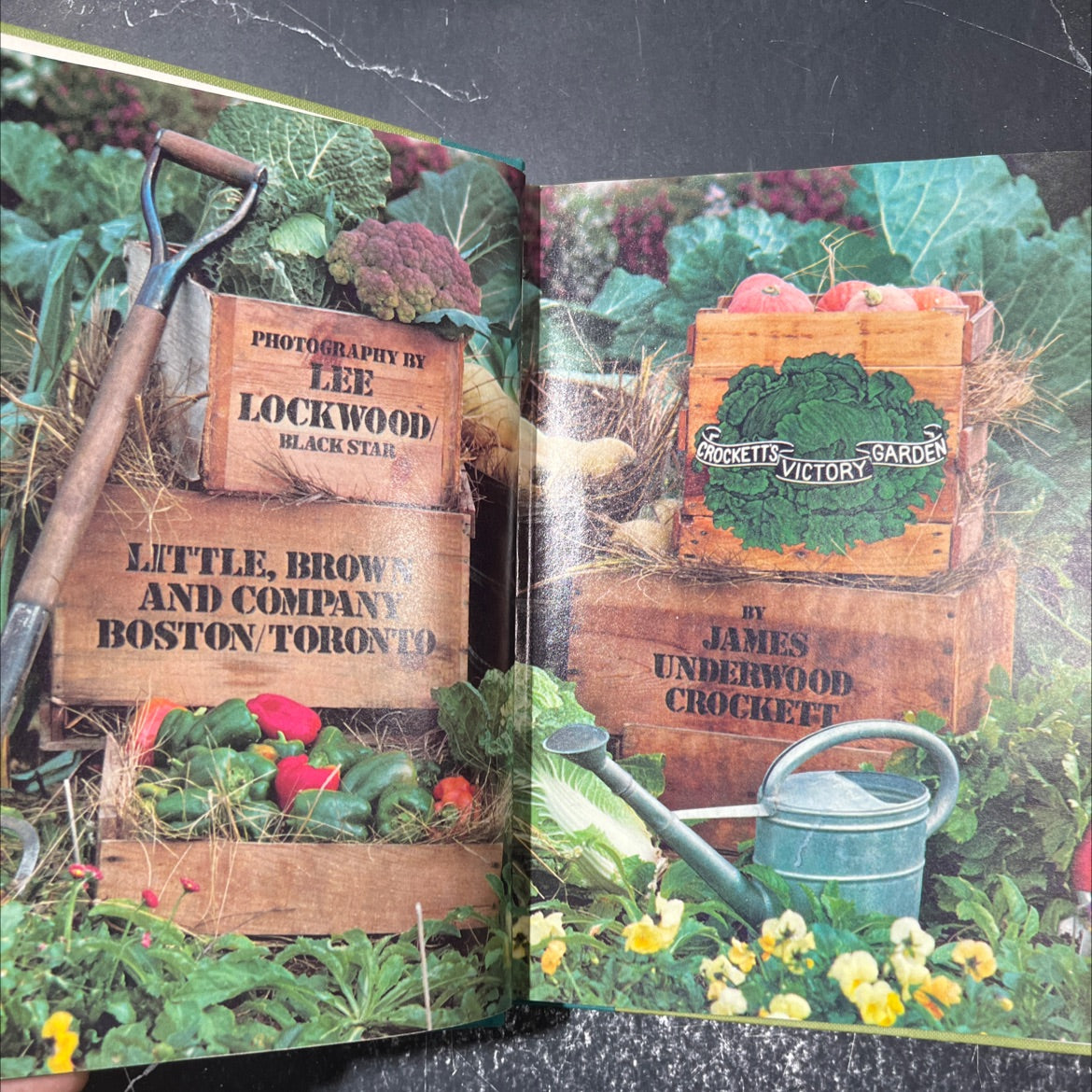 crockett's garden book, by james underwood crockett, 1977 Hardcover image 2