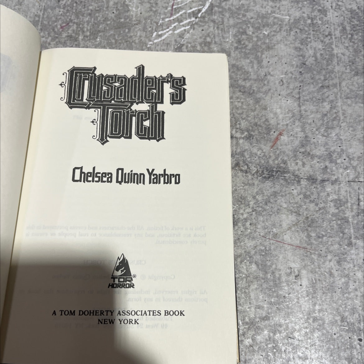 crusader's torch book, by Chelsea Quinn Yarbro, 1988 Hardcover image 2