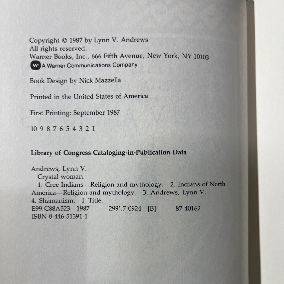 crystal woman the sisters of the dreamtime book, by lynn v. andrews, 1987 Hardcover image 3